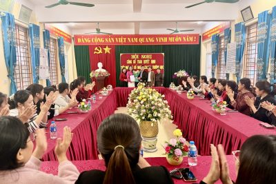 HỘI NGHỊ CÔNG BỐ TRAO QUYẾT ĐỊNH TIẾP NHẬN, BỔ NHIỆM CÁN BỘ QUẢN LÝ TRƯỜNG HỌC NĂM HỌC 2025-2026